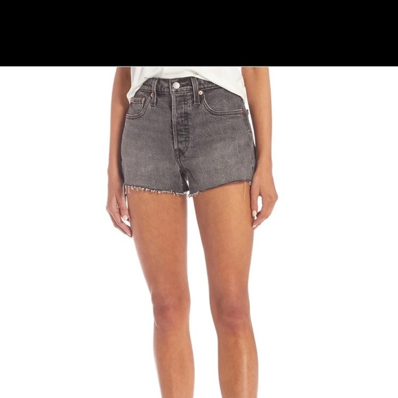 NEW Levi’s 501 Shorts - Picture 3 of 3